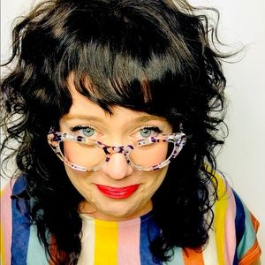 Meet your Posher, Angela